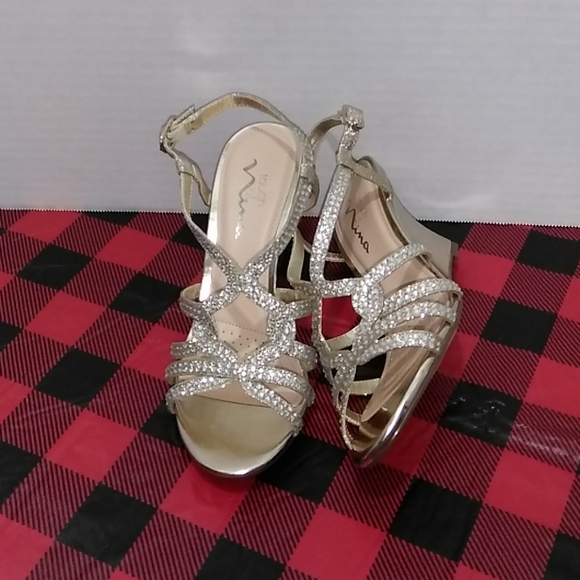 Touch of Nina Gold wedges